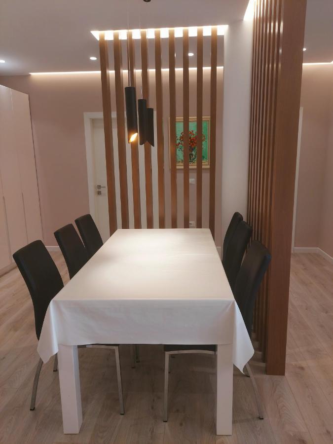 Luxurious Double Bedroom Suite 티라나 외부 사진