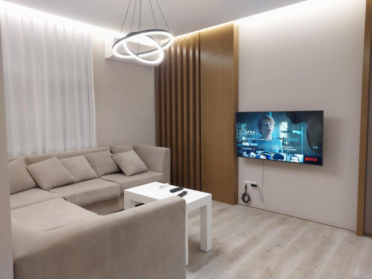 Luxurious Double Bedroom Suite 티라나 외부 사진