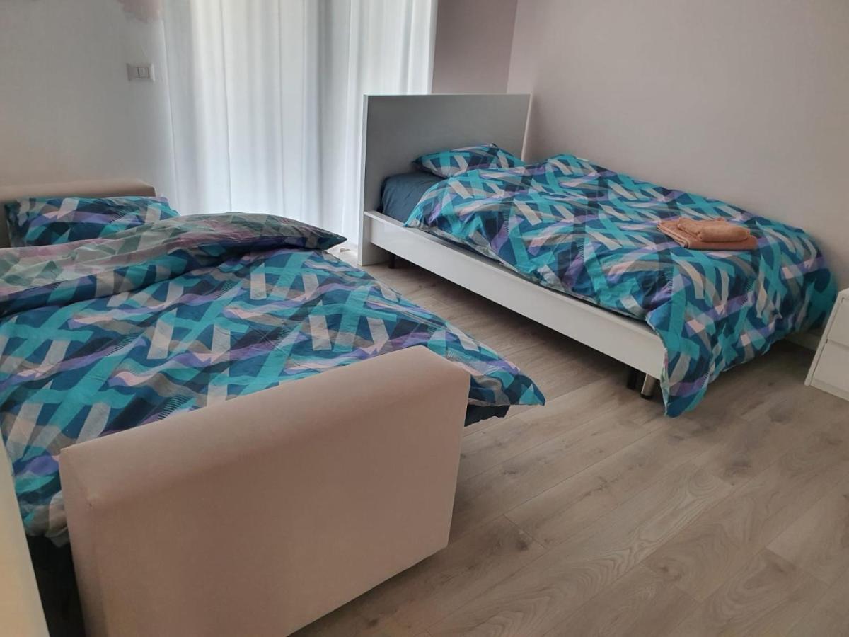 Luxurious Double Bedroom Suite 티라나 외부 사진
